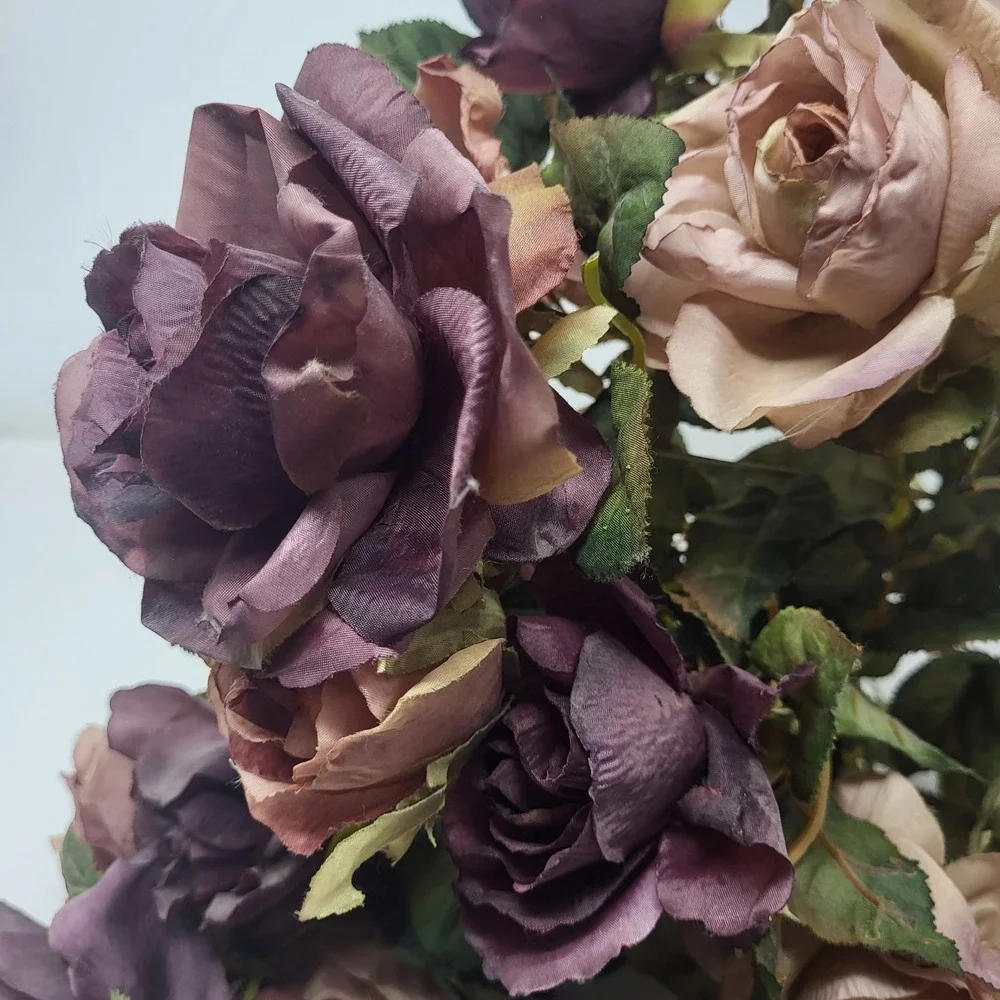 The Unbranded Brand bunches artificial